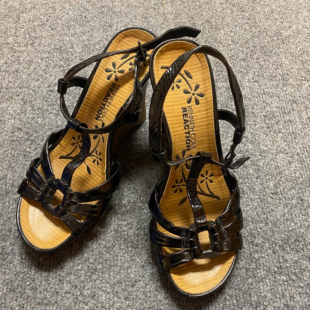 Kenneth Cole reaction wedge sandal